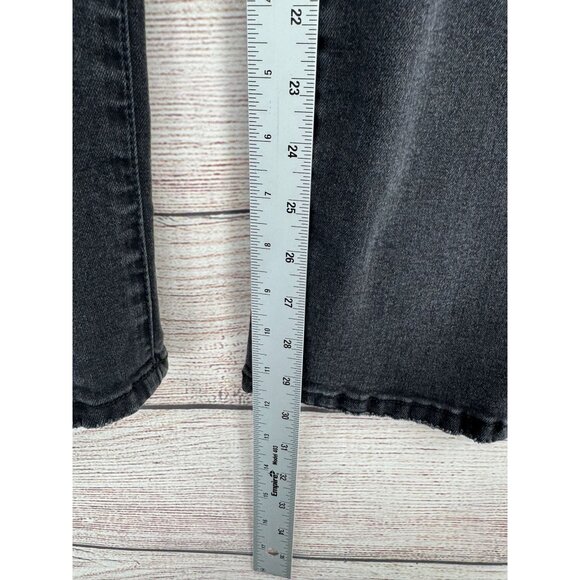 Torrid Distressed Stretch Tapered Leg Jeans Women's Size 18T Black Medium Wash - Picture 12 of 12